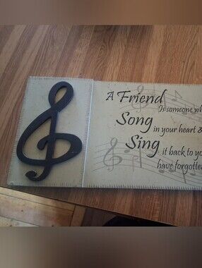 Decorative Musical Wall Plaque with Treble Clef